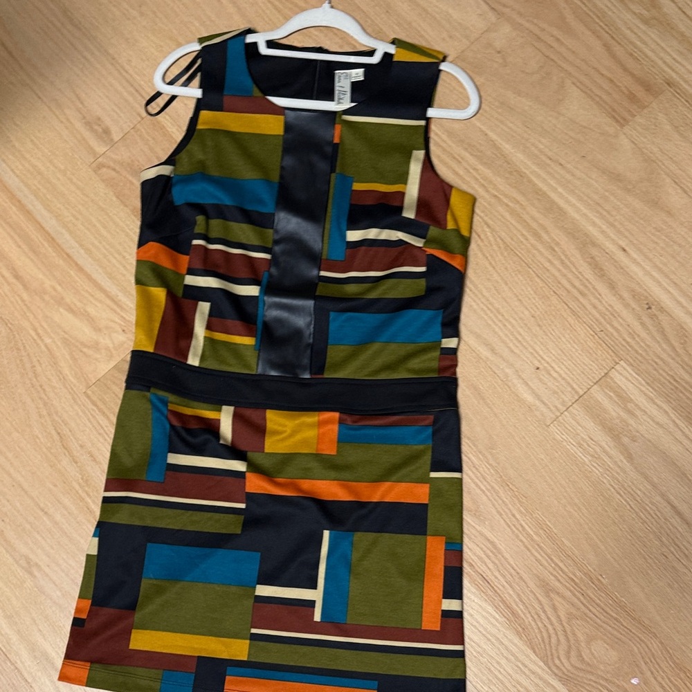 Colorful Geometric Pattern Dress - Picture 2 of 5